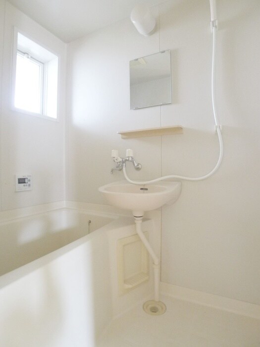 物件内観写真9　(バス／シャワールーム等)