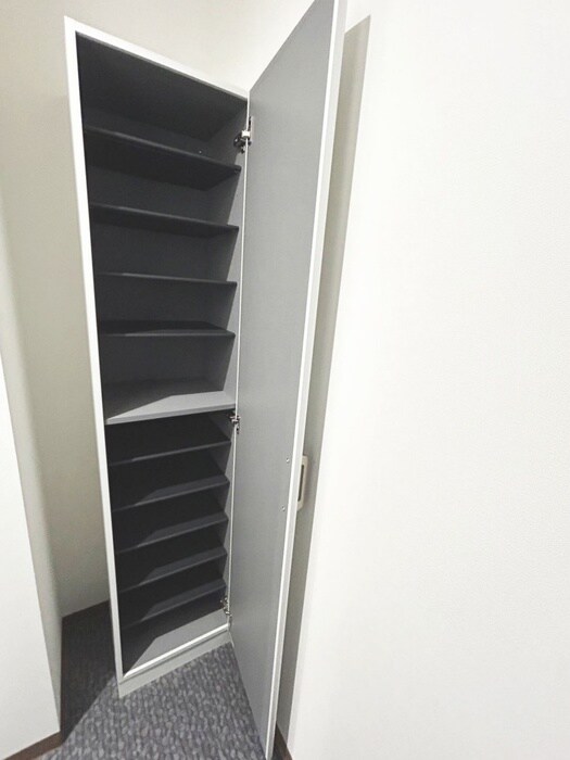 物件内観写真14　(靴箱)