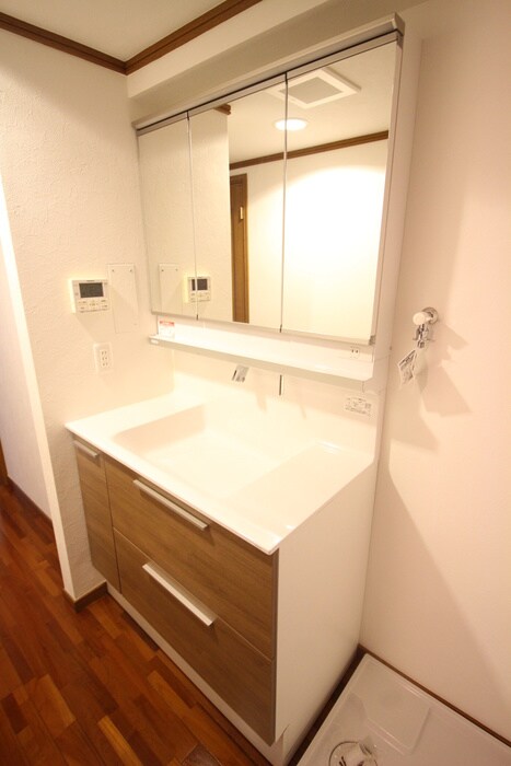 物件内観写真12　(洗面)