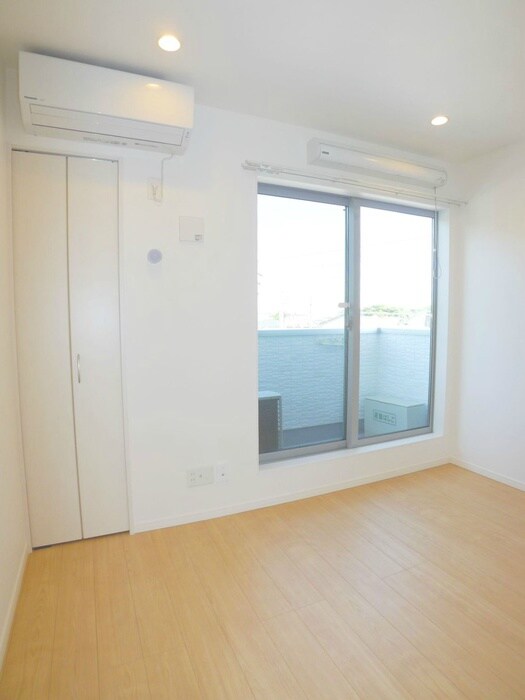 物件内観写真9　(居室)