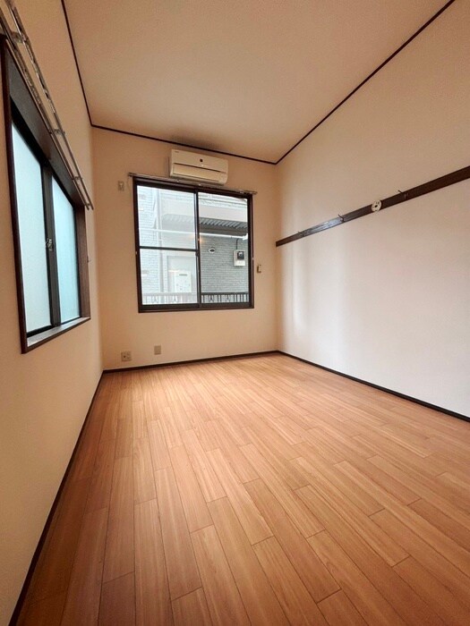 物件内観写真9　(居室)