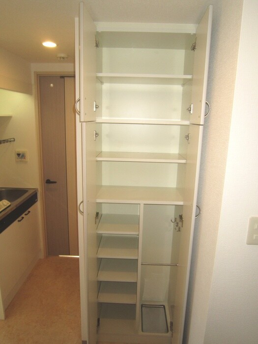 物件内観写真10　(靴箱)