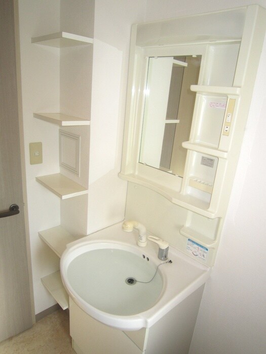 物件内観写真13　(洗面)