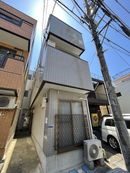 ユミナハイツ外観写真