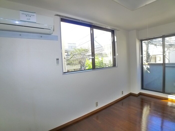 ユミナハイツの居室