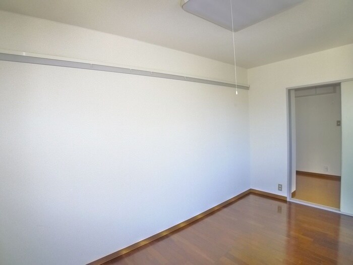 ユミナハイツの居室