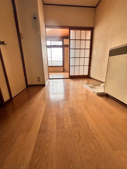 物件内観写真21　(廊下)