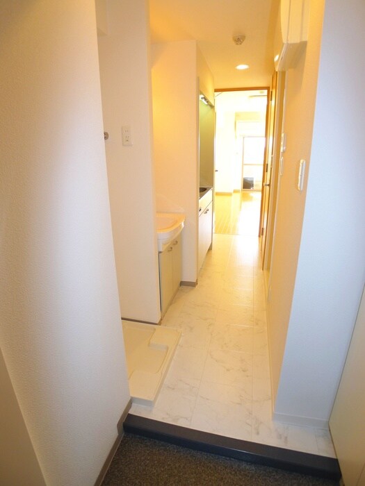 物件内観写真17　(玄関)