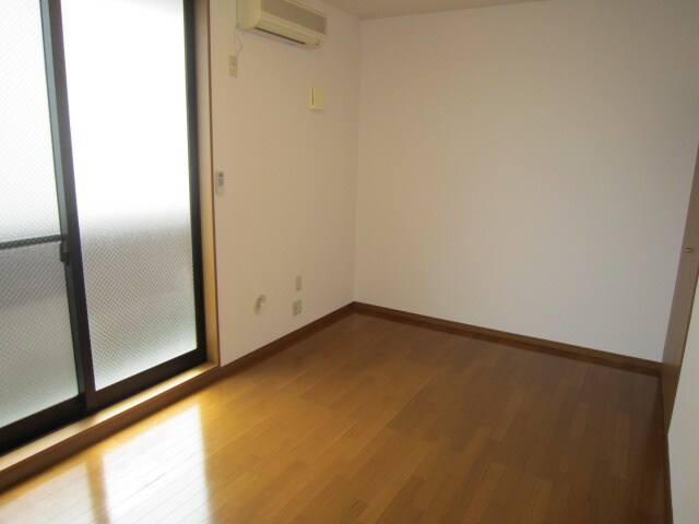 物件内観写真6　(居室)