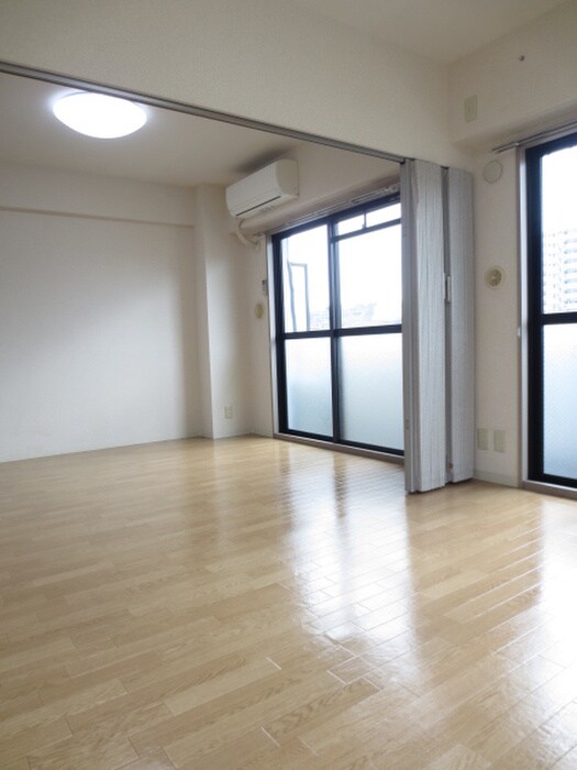 物件内観写真4　(居室)