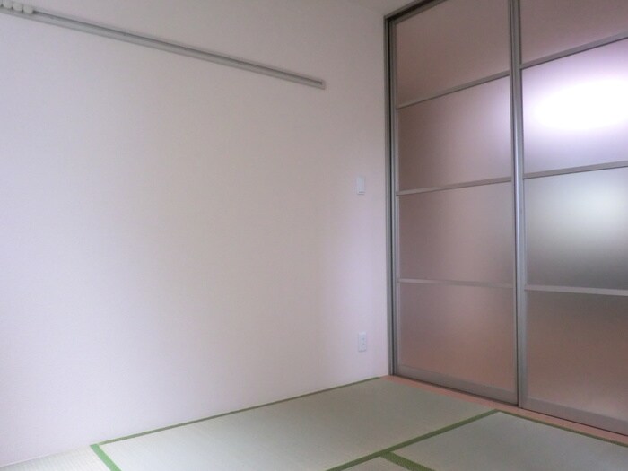 物件内観写真10　(居室)