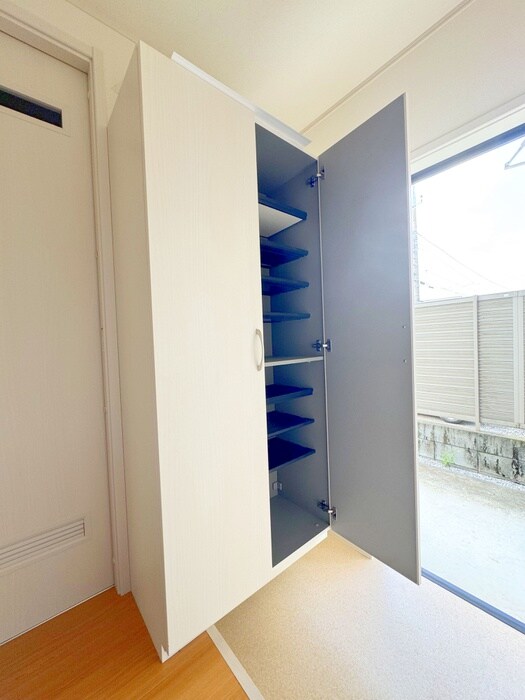 物件内観写真9　(靴箱)