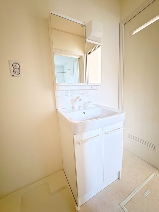 物件内観写真16　(洗面)