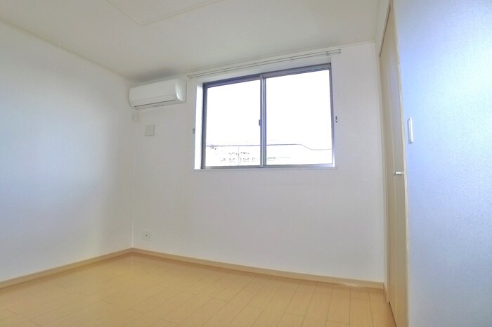 物件内観写真18　(居室)