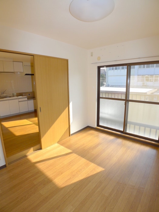 物件内観写真7　(居室)