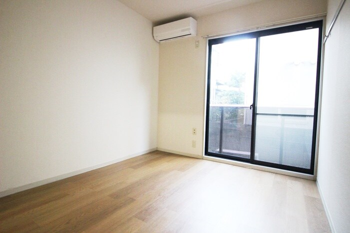 物件内観写真16　(居室)