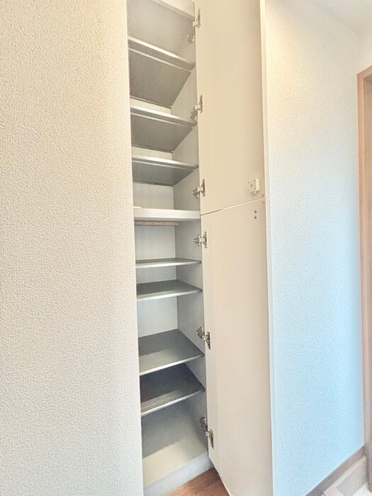 物件内観写真14　(靴箱)