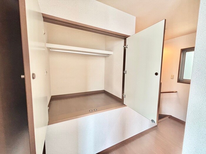 物件内観写真15　(収納)