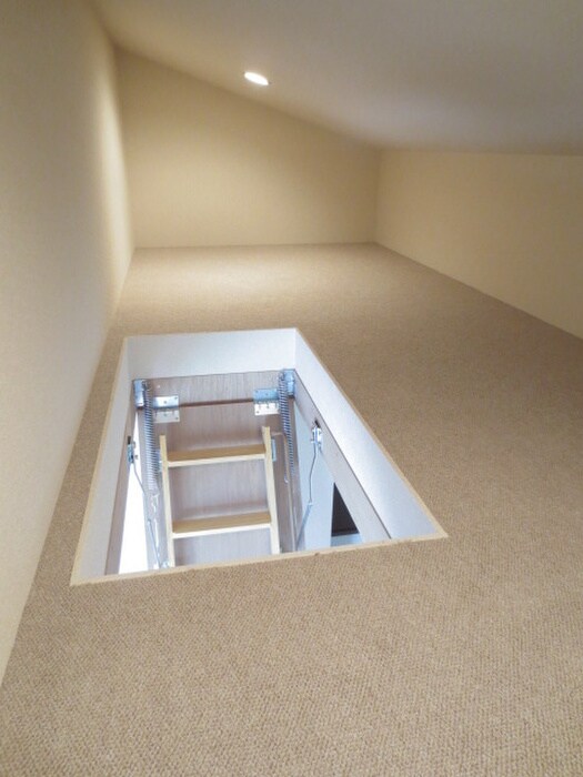 物件内観写真16　(ロフト)