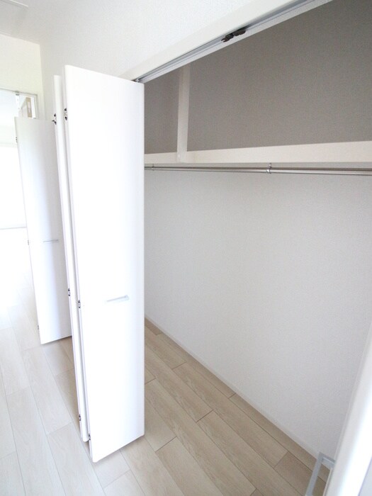 物件内観写真13　(収納)