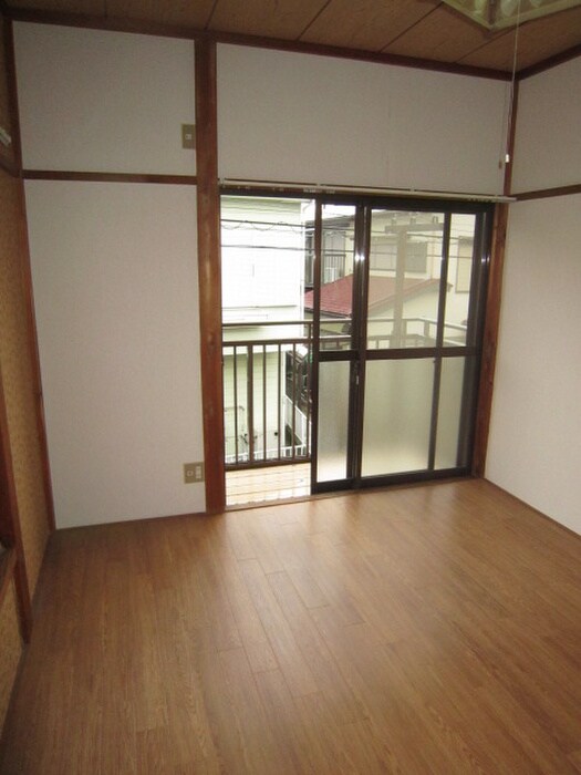 物件内観写真4　(居室)