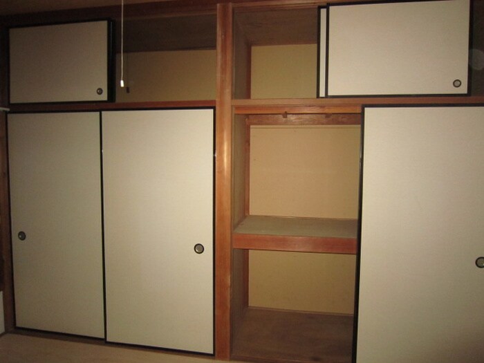 物件内観写真6　(収納)