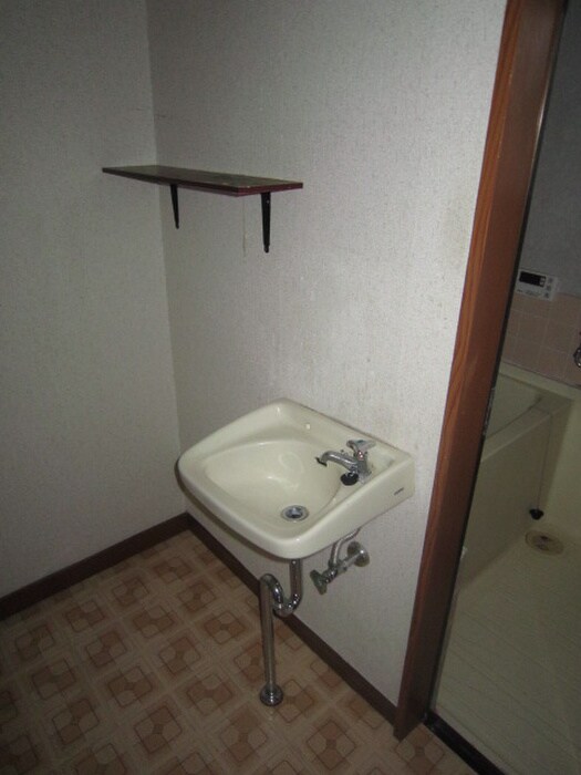 物件内観写真10　(洗面)