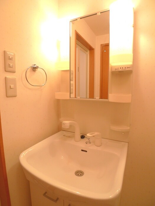 物件内観写真11　(洗面)