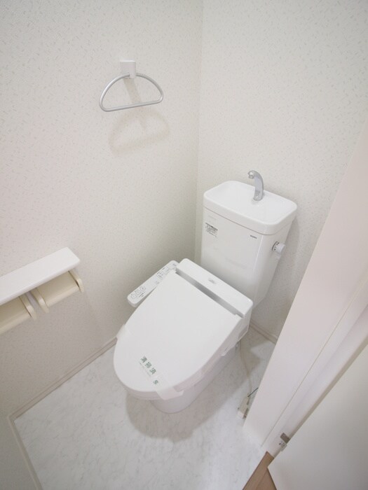 物件内観写真15　(トイレ)