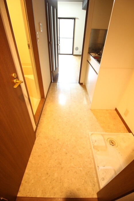 物件内観写真18　(廊下)