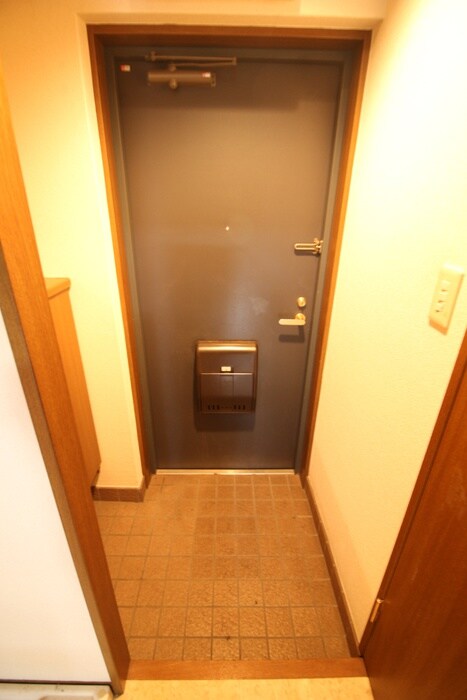 物件内観写真19　(玄関)