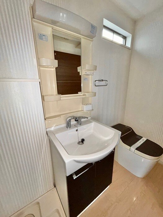 物件内観写真14　(洗面)