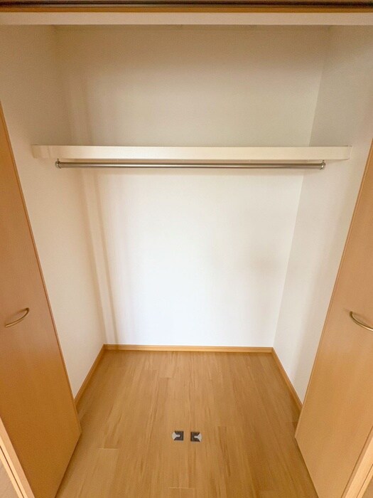 物件内観写真11　(収納)