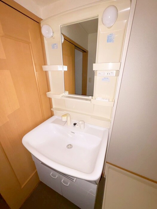 物件内観写真13　(洗面)