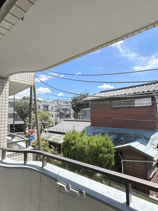 物件内観写真16　(室内からの展望)