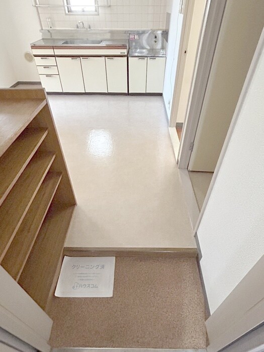 物件内観写真17　(玄関)