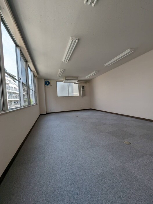 物件内観写真13　(居室)