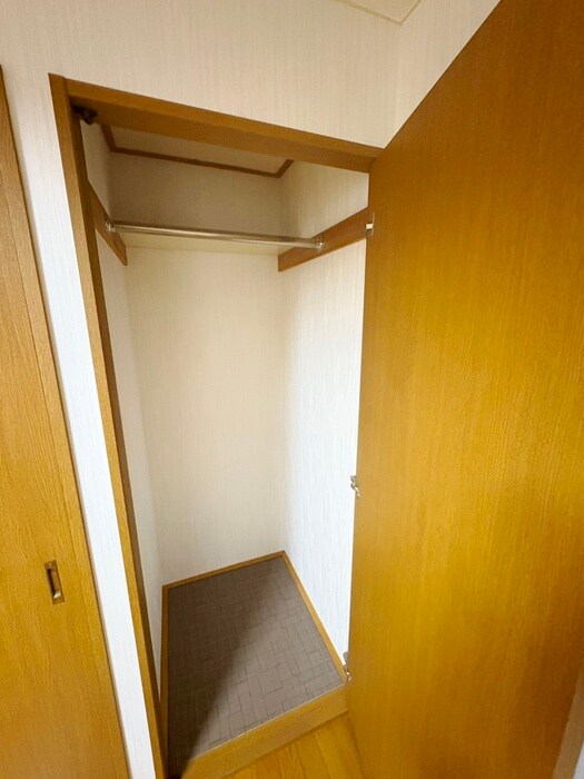 物件内観写真11　(収納)