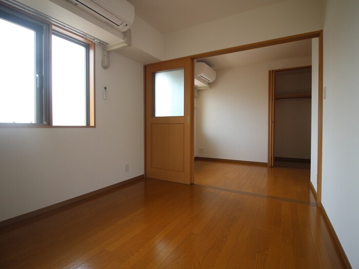 物件内観写真11　(居室)