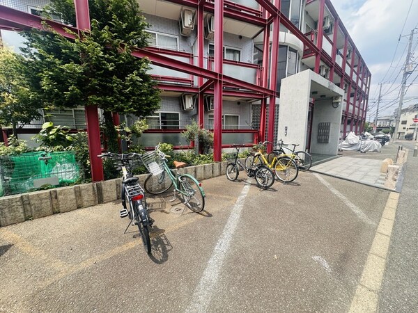 駐輪場