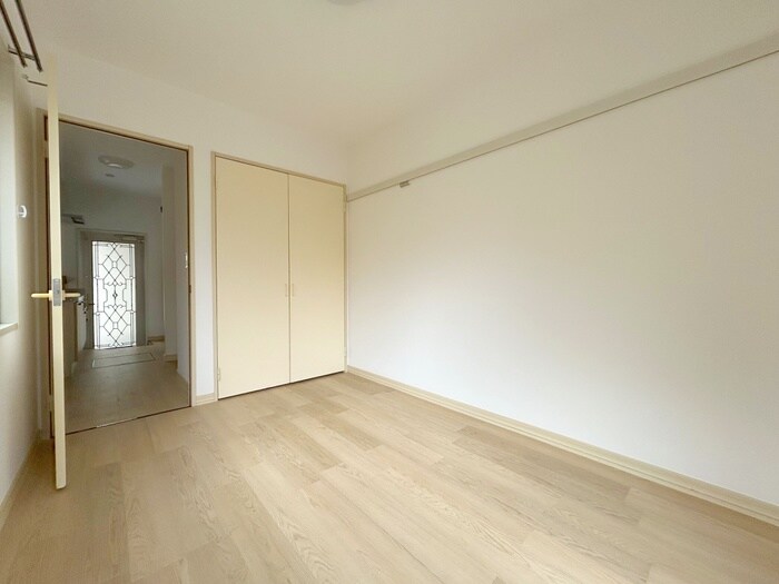 物件内観写真10　(室内からの展望)