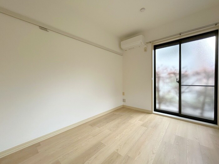 物件内観写真11　(居室)