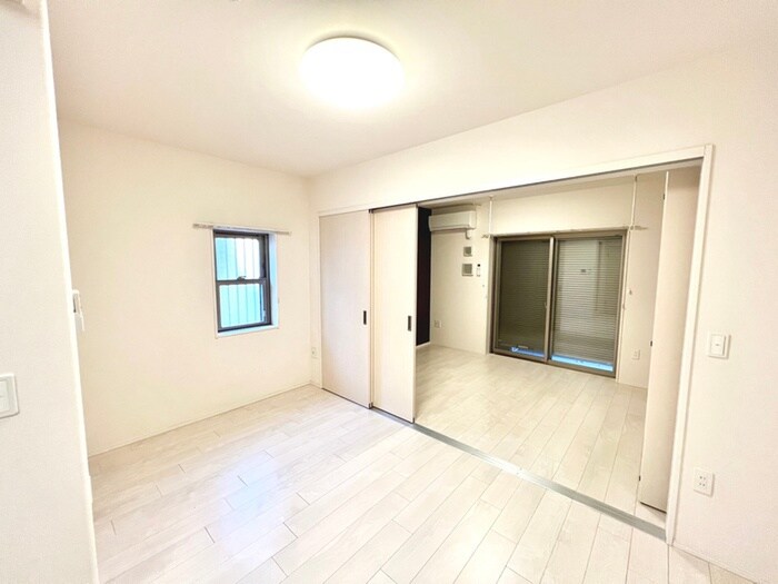 物件内観写真8　(居室)