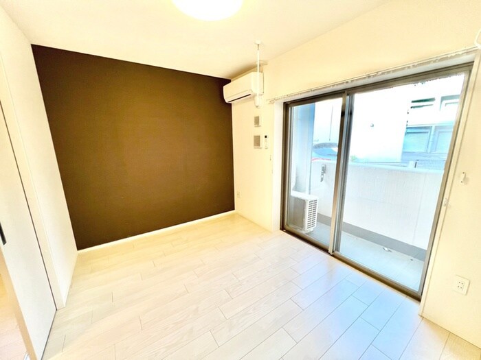 物件内観写真9　(居室)