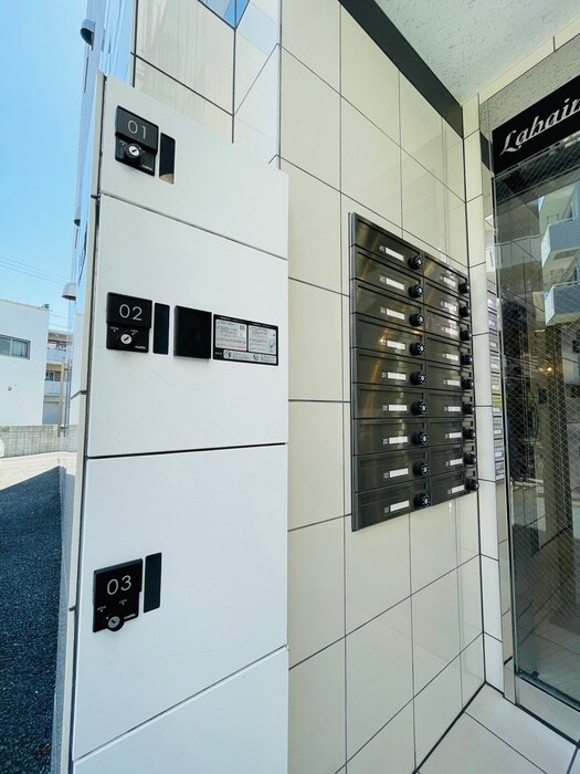 物件外観写真4　(建物設備)