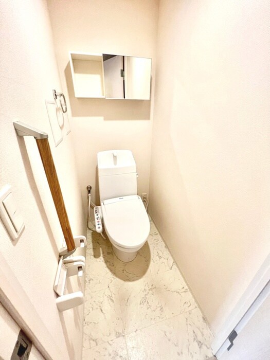 物件内観写真12　(トイレ)