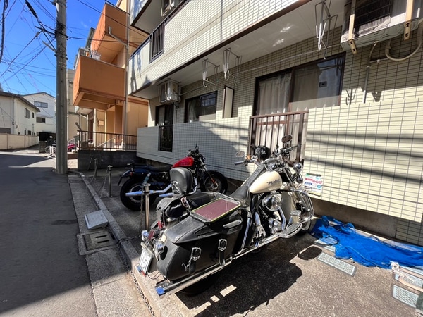 バイク置き場