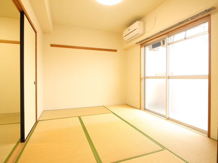 物件内観写真8　(居室)