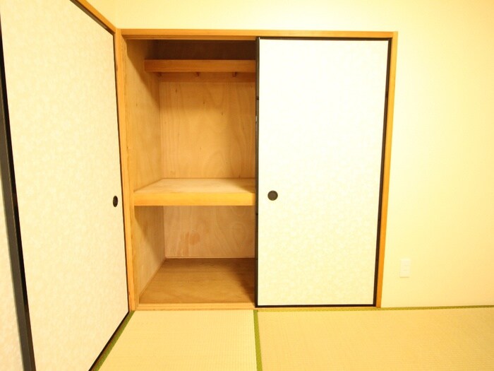 物件内観写真10　(収納)
