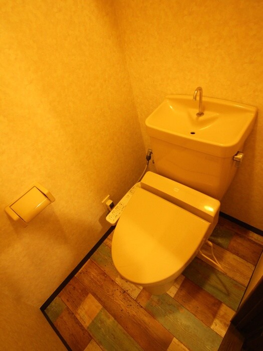 物件内観写真12　(トイレ)